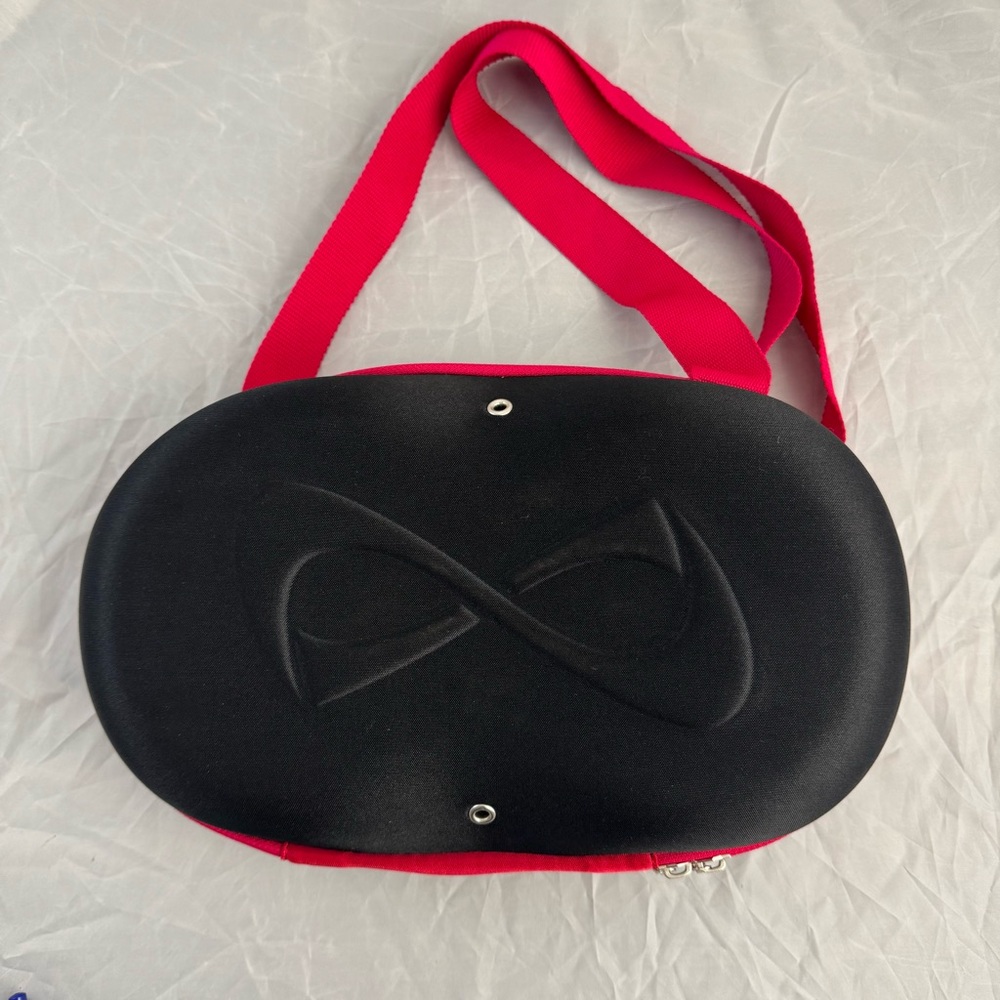 Nfinity Vengeance Cheer Sneaker Carrying Case Shoe Bag 7.5 (shoes not included)